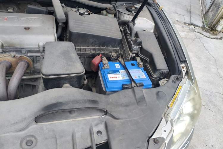 Used Toyota Camry 2010 240G Luxury Edition Engine Bay Left