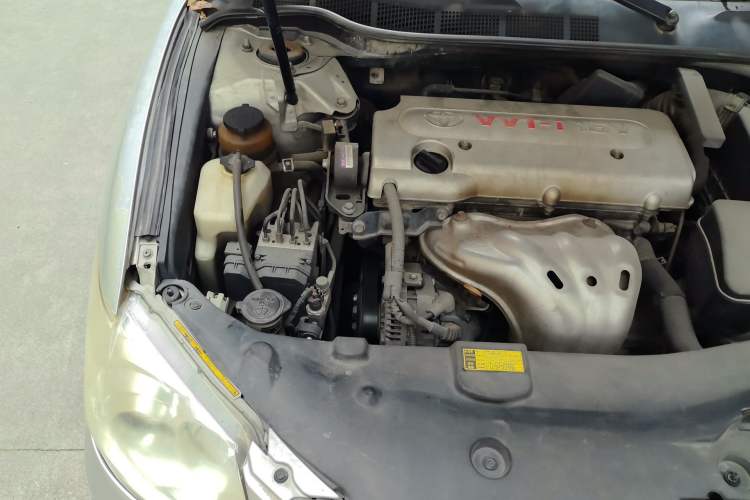 Used Toyota Camry 2010 240G Luxury Edition Engine Bay Right