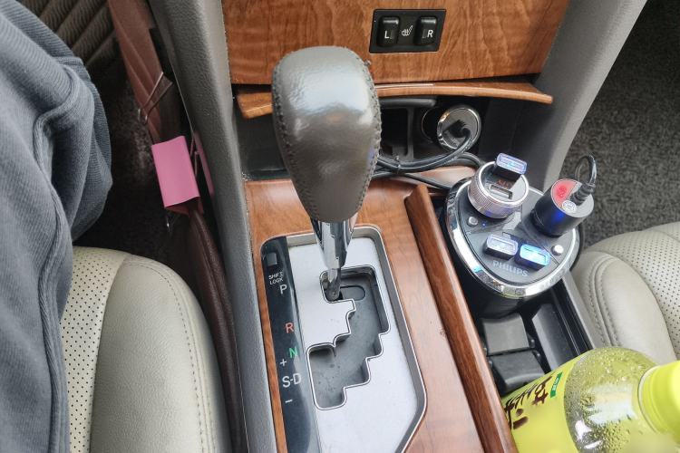 Used Toyota Camry 2010 240G Luxury Edition Gear Lever