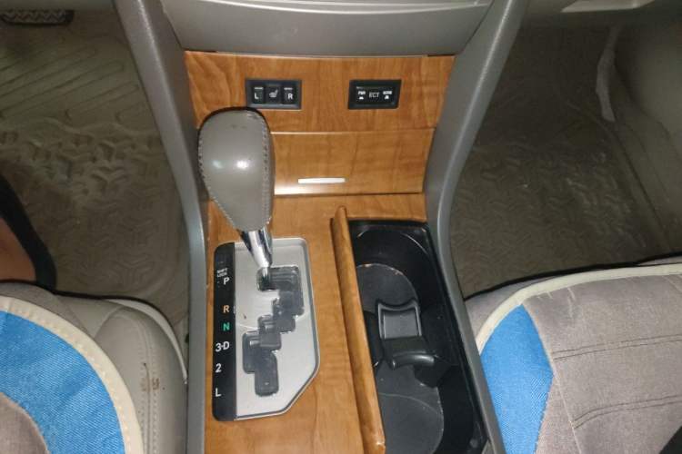 Used Toyota Camry 2010 200G Classic Edition Gear Lever