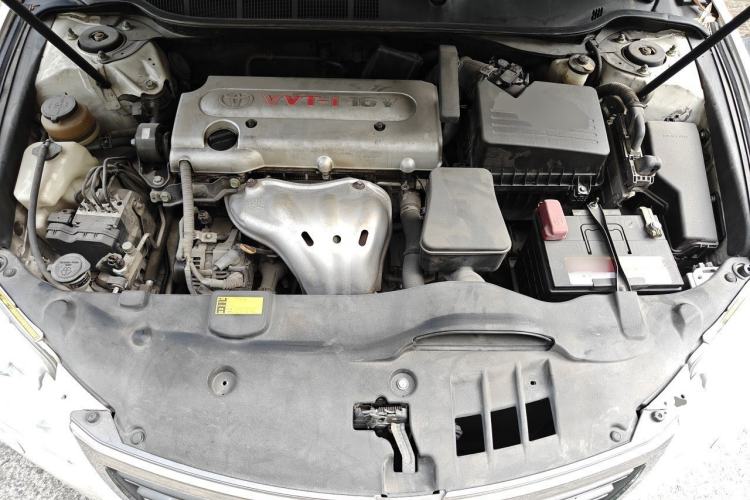 Used Toyota Camry 2010 240G Classic Edition Engine Bay