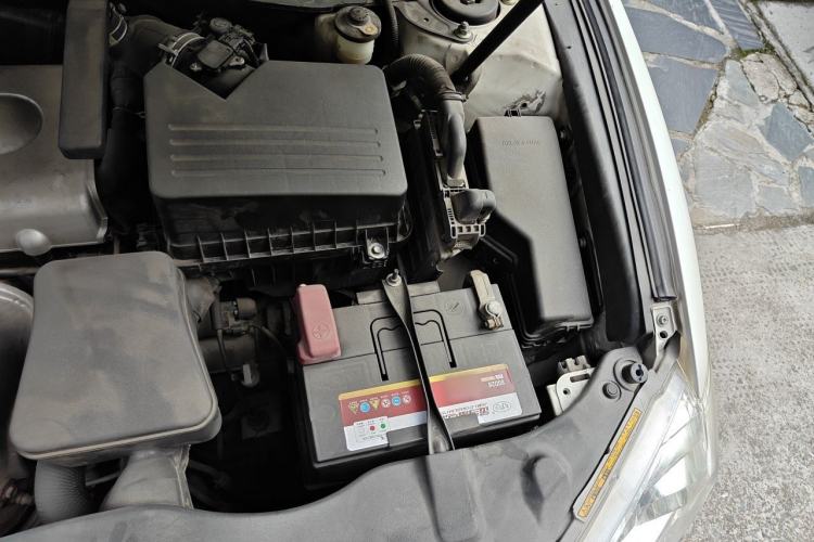 Used Toyota Camry 2010 240G Classic Edition Engine Bay Left