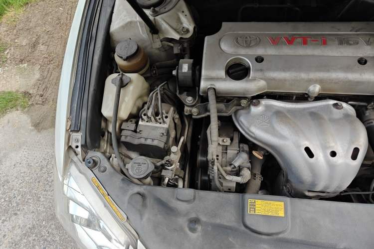 Used Toyota Camry 2010 240G Classic Edition Engine Bay Right