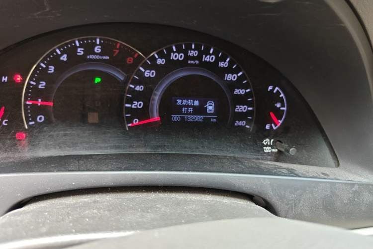 Used Toyota Camry 2010 240G Classic Edition Odometer Close Up