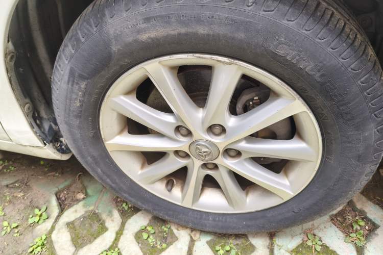 Used Toyota Camry 2010 240G Luxury Edition Right Front Wheel Hub