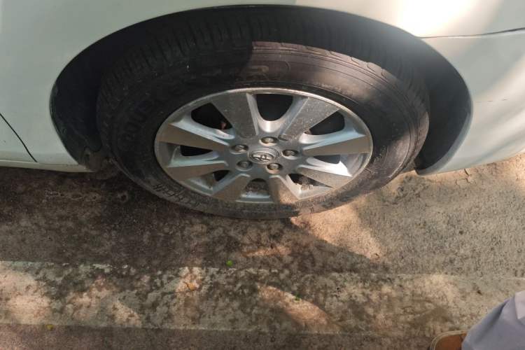 Used Toyota Camry 2010 240G Luxury Edition Right Front Wheel Hub