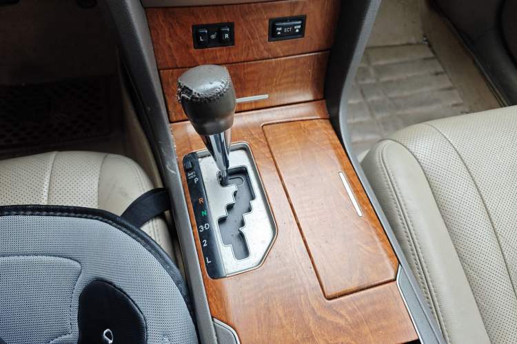 Used Toyota Camry 2010 200G Classic Edition Gear Lever