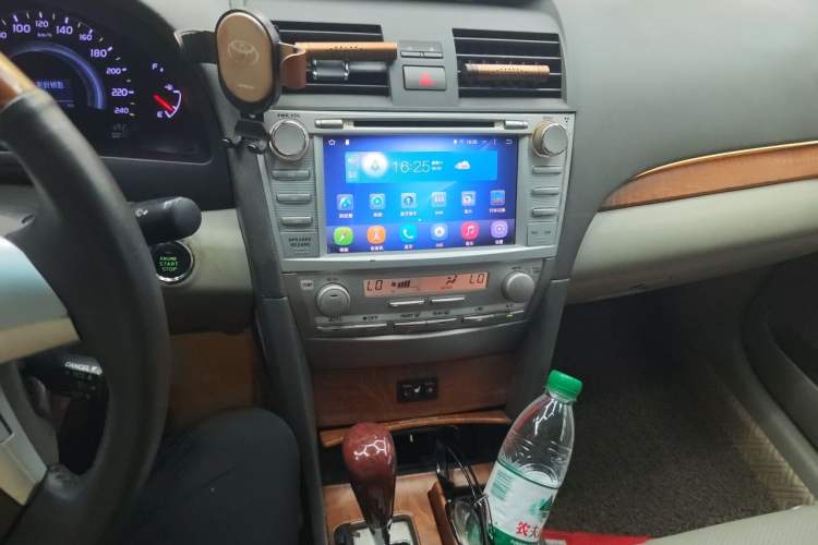 Used Toyota Camry 2011 240G Luxury Anniversary Edition Audio And AC Panel