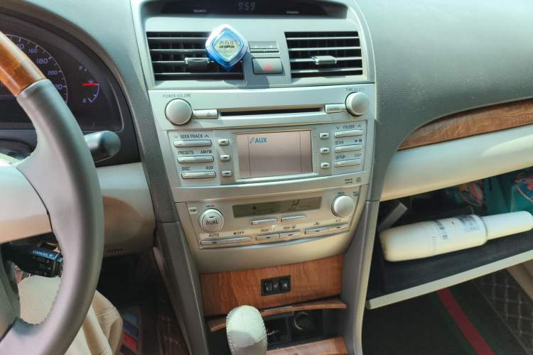 Used Toyota Camry 2011 240G Classic Anniversary Edition Audio And AC Panel