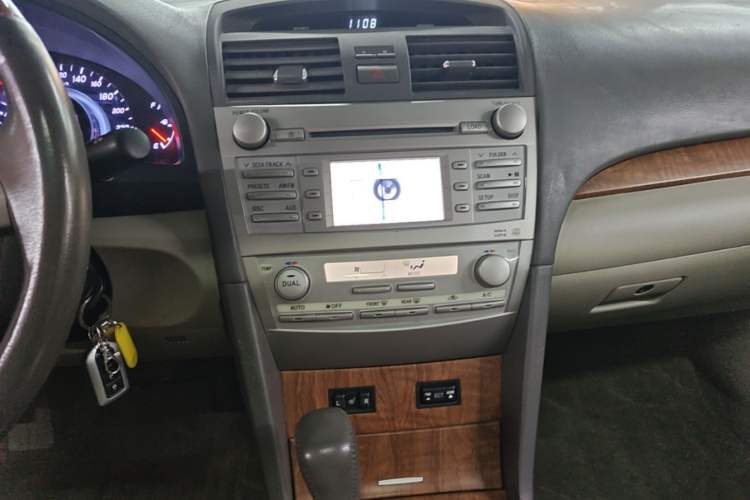 Used Toyota Camry 2011 200G Classic Anniversary Edition Audio And AC Panel