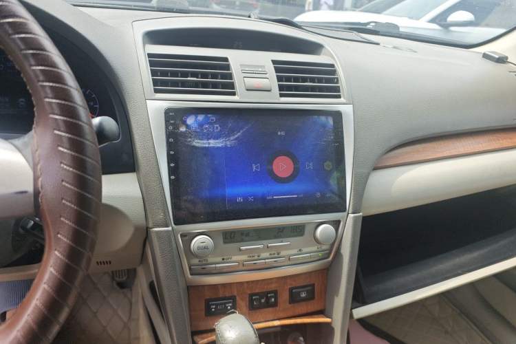 Used Toyota Camry 2011 200G Luxury Anniversary Edition Audio And AC Panel