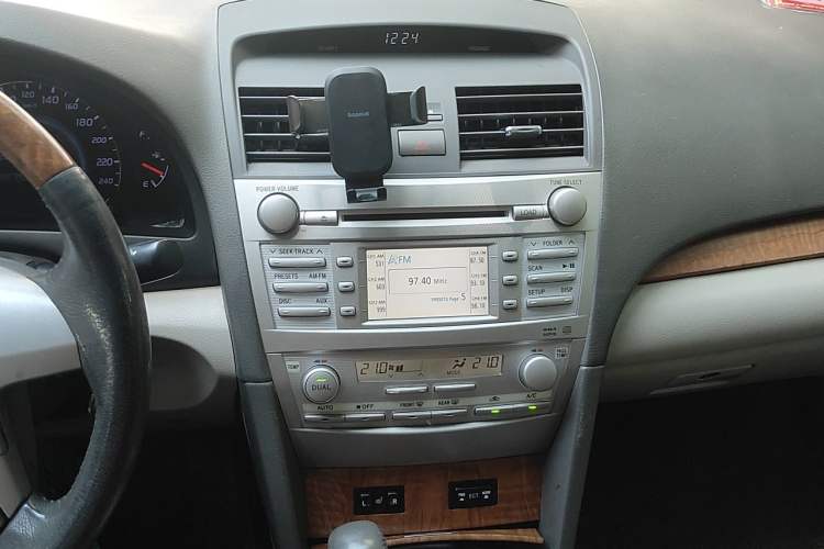 Used Toyota Camry 2011 200G Classic Anniversary Edition Audio And AC Panel