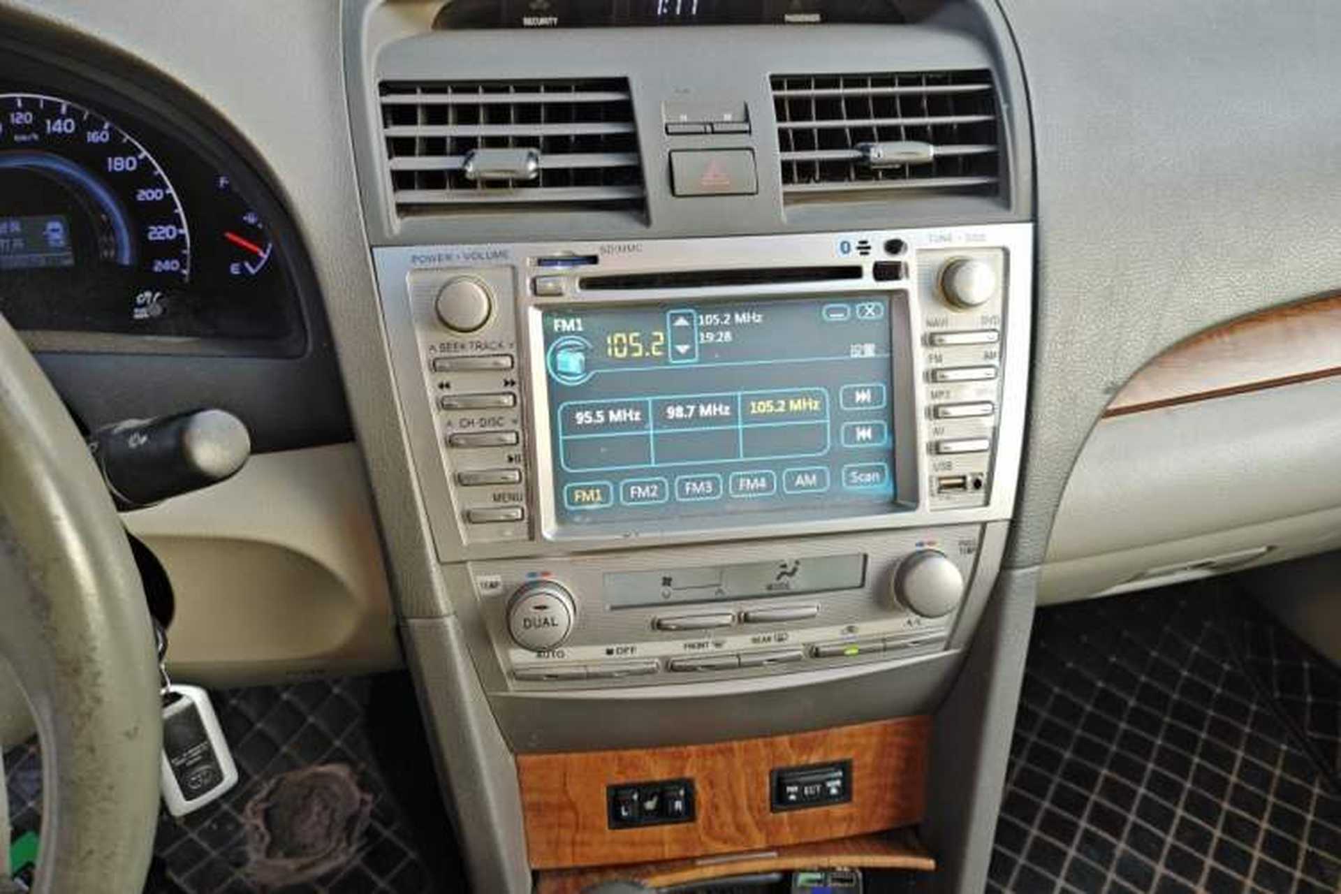 Used Toyota Camry 2011 200G Classic Anniversary Edition Audio And AC Panel
