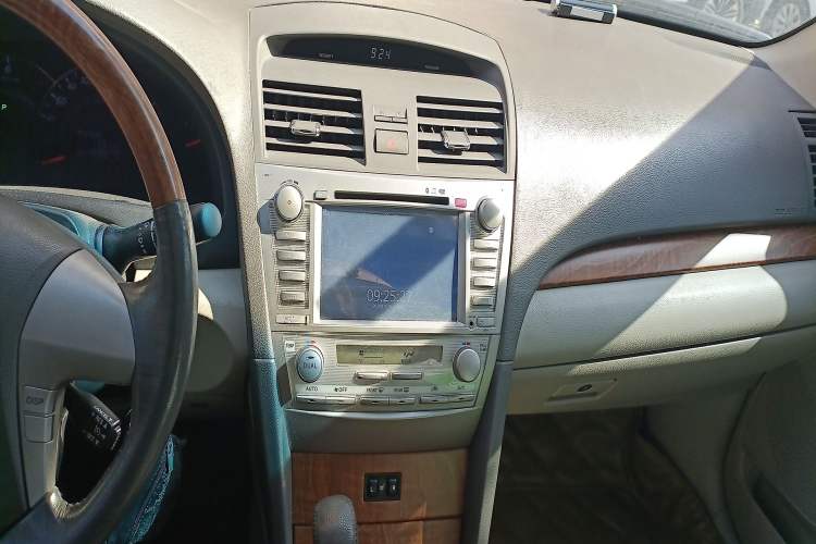 Used Toyota Camry 2011 240G Classic Anniversary Edition Audio And AC Panel
