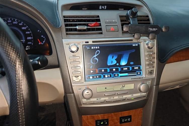 Used Toyota Camry 2011 200G Classic Anniversary Edition Audio And AC Panel