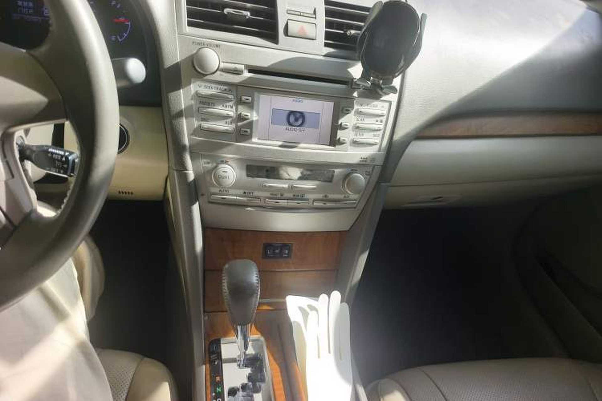 Used Toyota Camry 2011 240G Luxury Anniversary Edition Audio And AC Panel