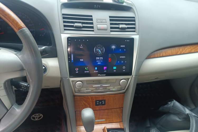 Used Toyota Camry 2011 240G Luxury Anniversary Edition Audio And AC Panel