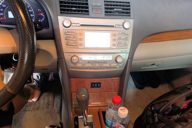 Used Toyota Camry 2011 240G Classic Anniversary Edition Audio And AC Panel