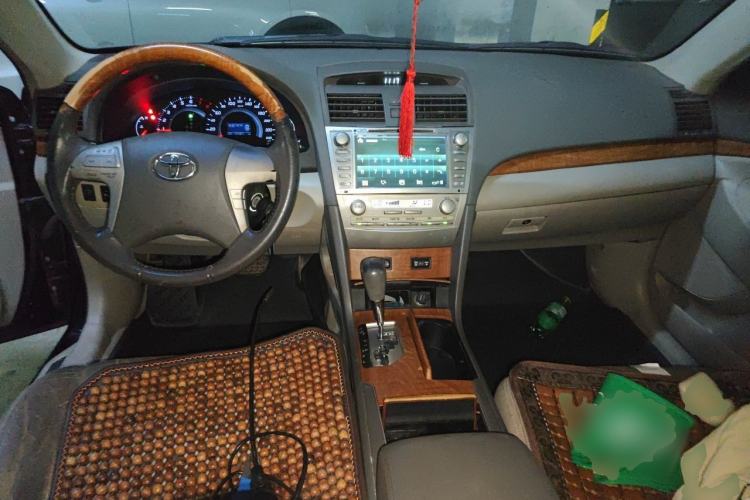 Used Toyota Camry 2011 200G Classic Anniversary Edition Center Console
