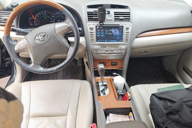 Used Toyota Camry 2011 200G Classic Anniversary Edition Center Console