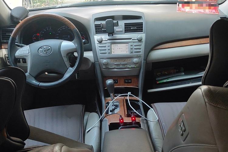 Used Toyota Camry 2011 200G Classic Anniversary Edition Center Console