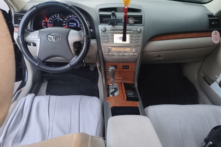 Used Toyota Camry 2011 200G Classic Anniversary Edition Center Console