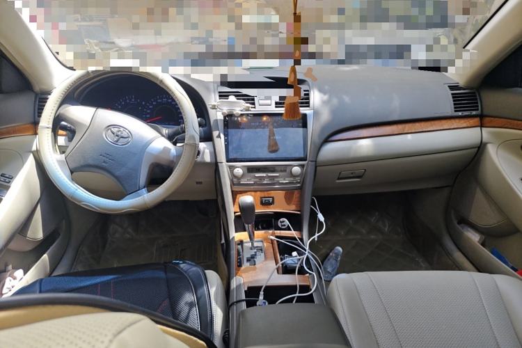 Used Toyota Camry 2011 200E Elite Sunroof Edition Center Console