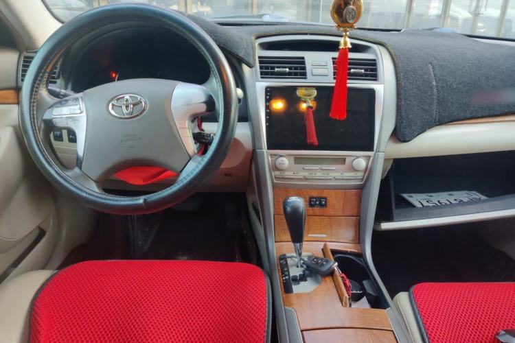 Used Toyota Camry 2011 240G Classic Anniversary Edition Center Console