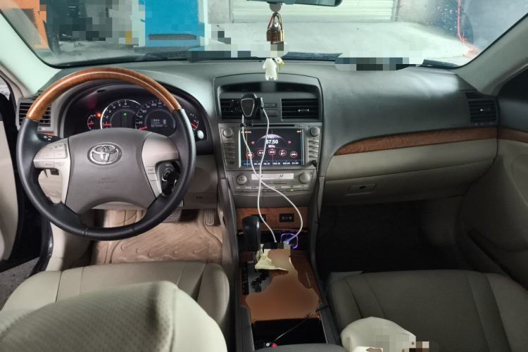 Used Toyota Camry 2011 200G Classic Anniversary Edition Center Console