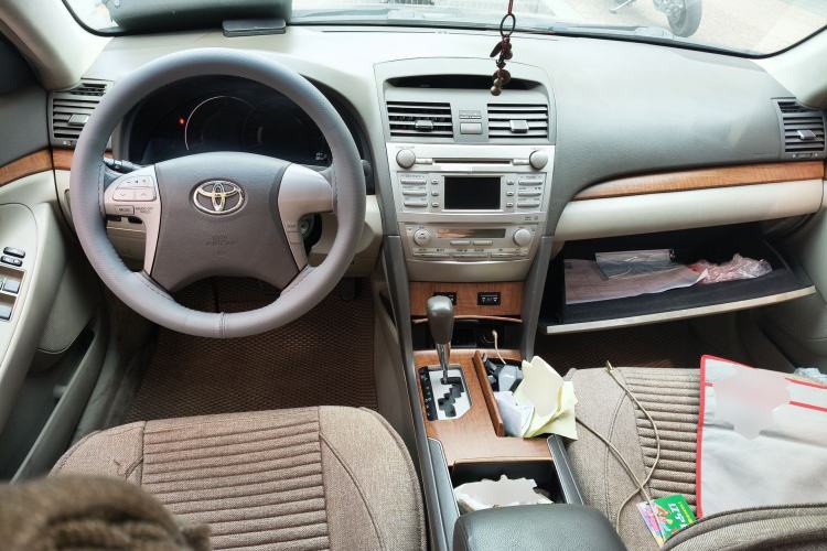 Used Toyota Camry 2011 200G Classic Anniversary Edition Center Console