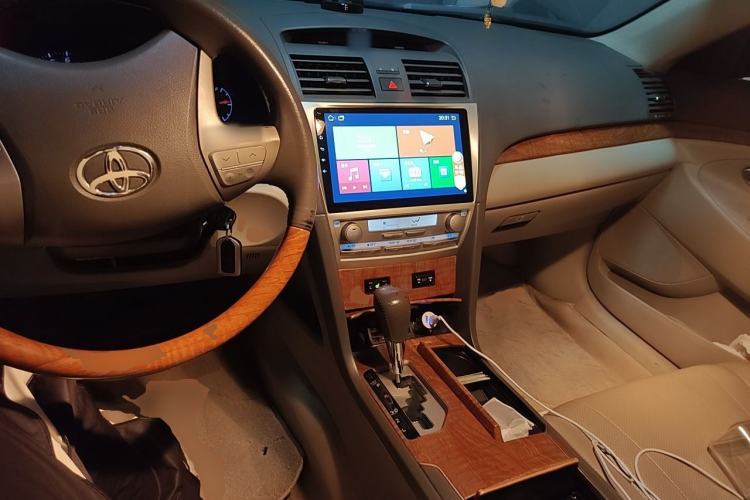 Used Toyota Camry 2011 200G Classic Anniversary Edition Center Console