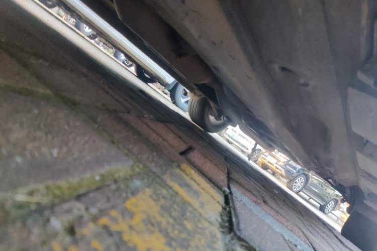 Used Toyota Camry 2011 240G Classic Anniversary Edition Chassis Front Left