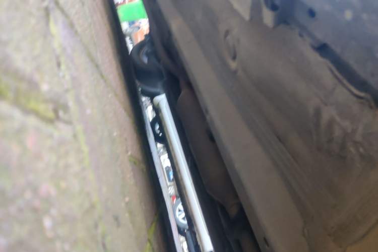 Used Toyota Camry 2011 240G Classic Anniversary Edition Chassis Front Right