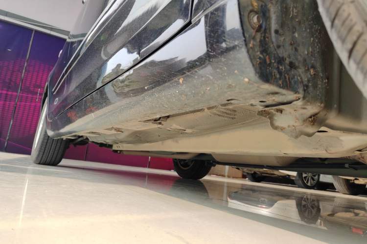 Used Toyota Camry 2011 200E Elite Sunroof Edition Chassis Front Right