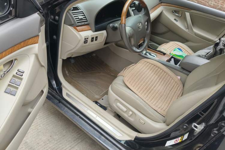 Used Toyota Camry 2011 200G Luxury Anniversary Edition Driver Seat