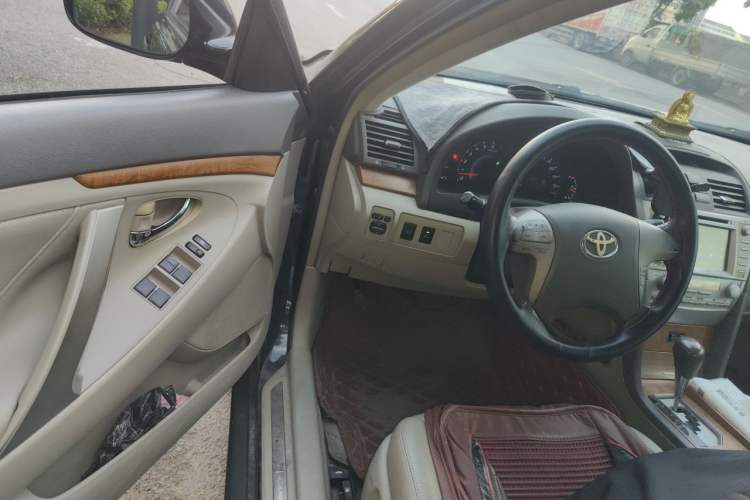 Used Toyota Camry 2011 240G Luxury Anniversary Edition Driver Seat