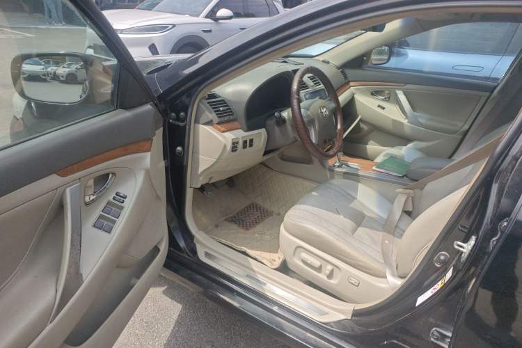 Used Toyota Camry 2011 200G Luxury Anniversary Edition Driver Seat