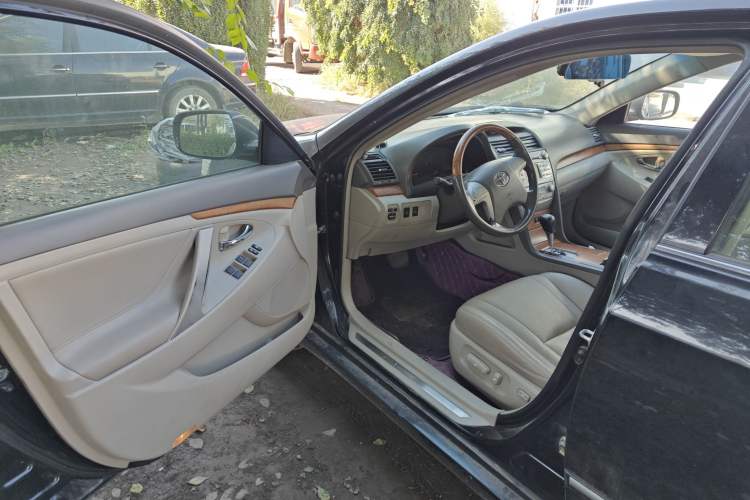 Used Toyota Camry 2011 240G Luxury Anniversary Edition Driver Seat
