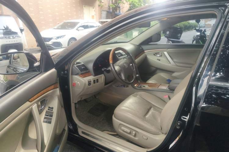 Used Toyota Camry 2011 240G Luxury Anniversary Edition Driver Seat
