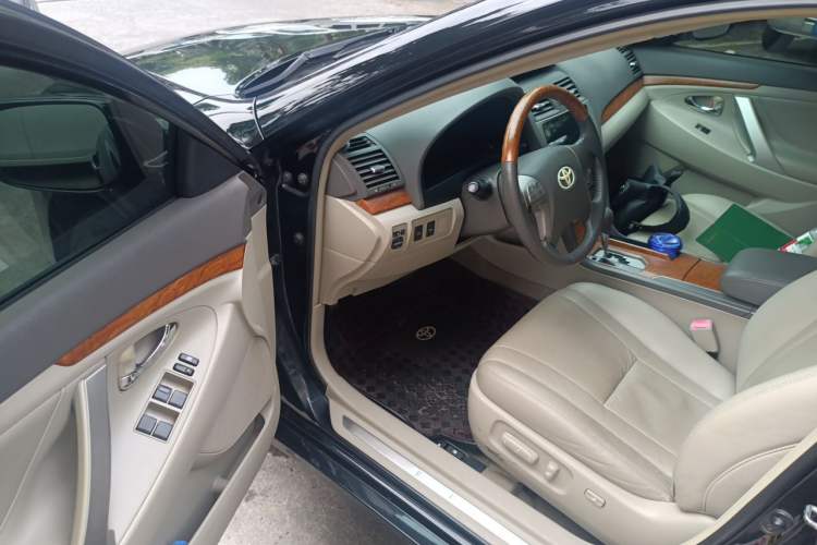 Used Toyota Camry 2011 240G Luxury Anniversary Edition Driver Seat
