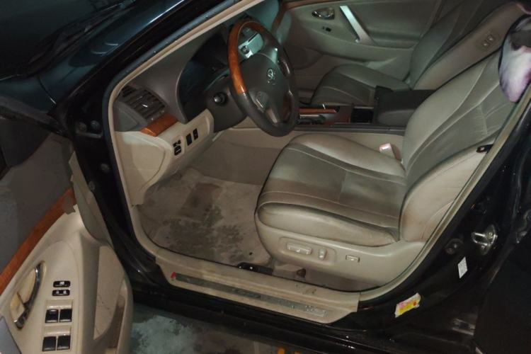 Used Toyota Camry 2011 200G Luxury Anniversary Edition Driver Seat