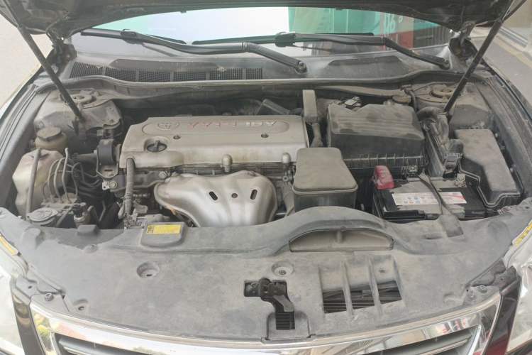 Used Toyota Camry 2011 200G Luxury Anniversary Edition Engine Bay