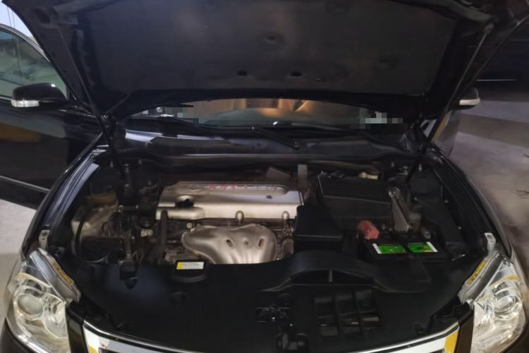 Used Toyota Camry 2011 240G Luxury Anniversary Edition Engine Bay
