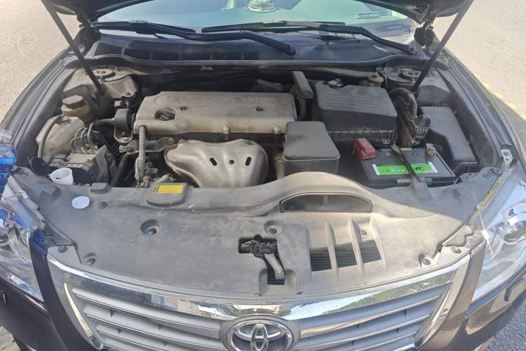 Used Toyota Camry 2011 240G Classic Anniversary Edition Engine Bay