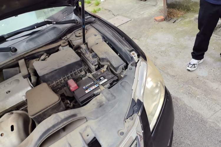 Used Toyota Camry 2011 200E Elite Sunroof Edition Engine Bay Left