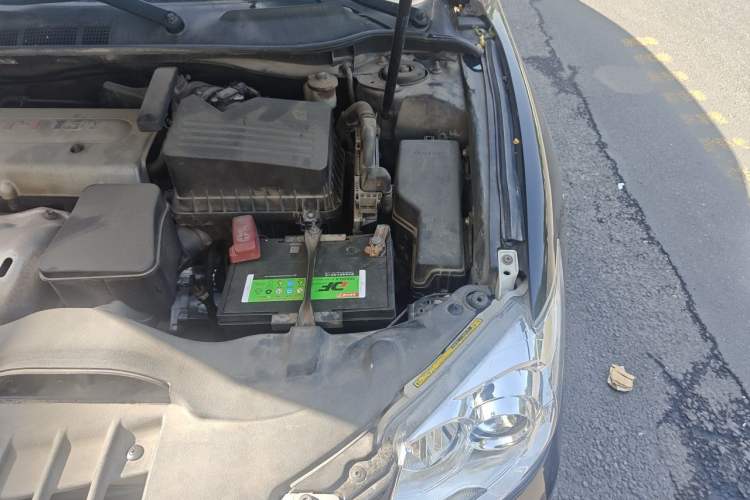 Used Toyota Camry 2011 240G Classic Anniversary Edition Engine Bay Left