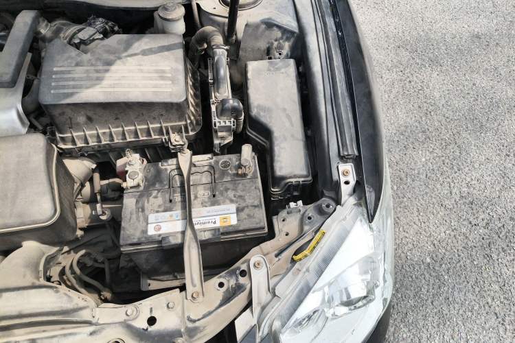 Used Toyota Camry 2011 200G Classic Anniversary Edition Engine Bay Left