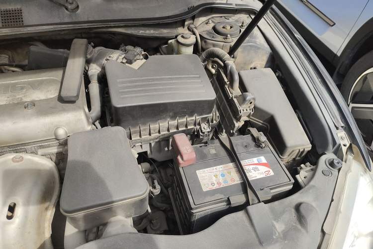 Used Toyota Camry 2011 240G Classic Anniversary Edition Engine Bay Left