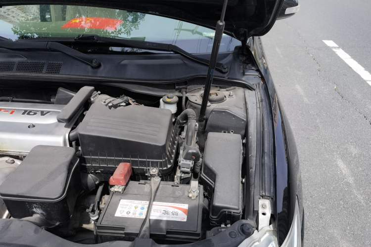 Used Toyota Camry 2011 240G Classic Anniversary Edition Engine Bay Left