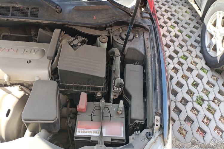 Used Toyota Camry 2011 240G Classic Anniversary Edition Engine Bay Left